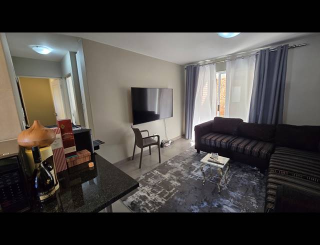 2 BEDROOM SECTIONAL TITLE FOR SALE IN NORTON SMALL FARMS